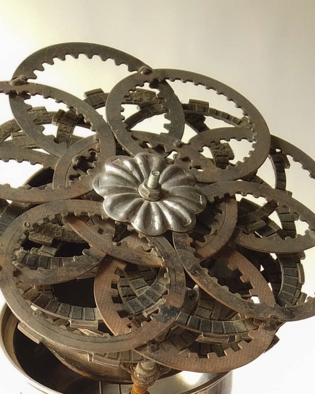 Los 17 rostros de la felicidad / Danilo Garzón